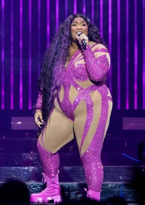 Lizzo Reveals Shocking Weight …