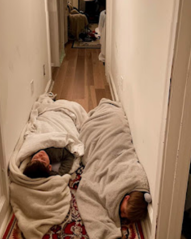 I Returned Home to Find My Kids Sleeping in the Hallway — What My Husband Did to Their Bedroom While I Was Away Left Me Furious