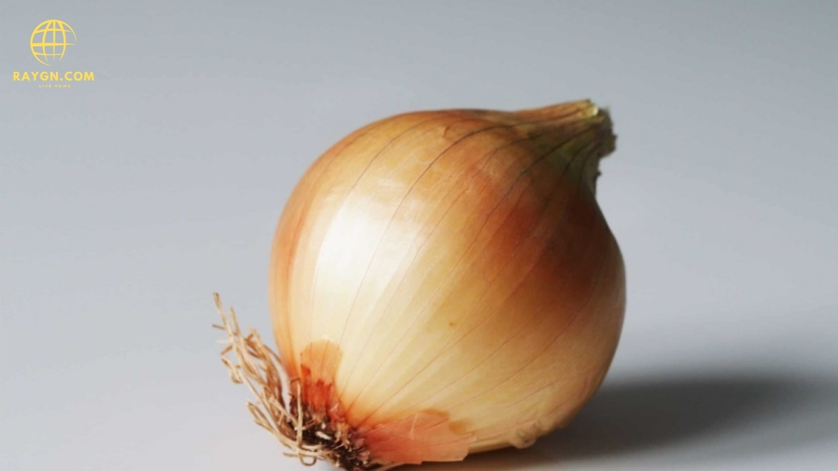 Onion in Socks: Health Benefits and Uses You Should Know